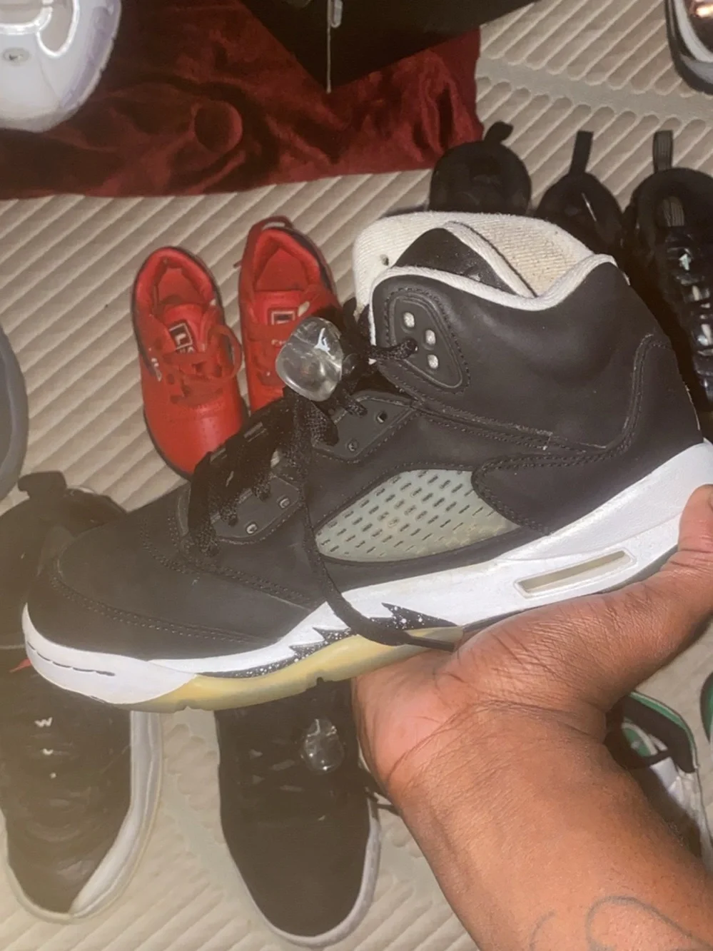 Jordan classic silhouette